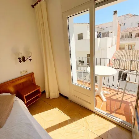 Guest house Hostal D'En Perris L'Escala