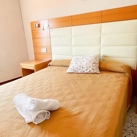 Hostal D'En Perris Guest house