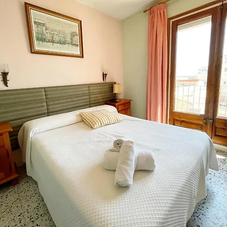 Hostal D'En Perris Casa de hóspedes *