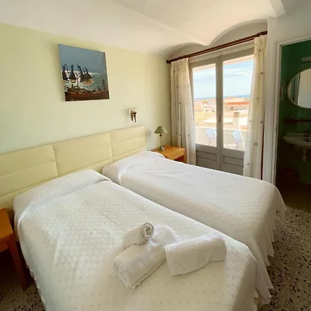Hostal D'En Perris ゲストハウス *