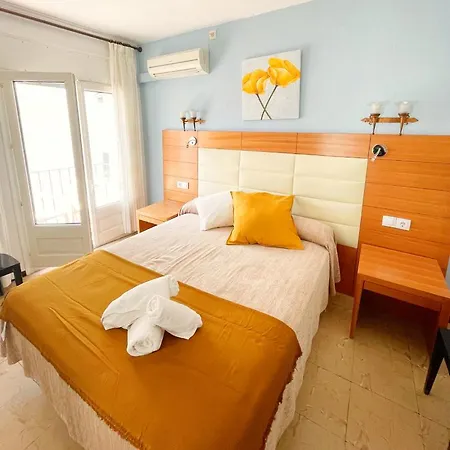 Hostal D'En Perris ゲストハウス
