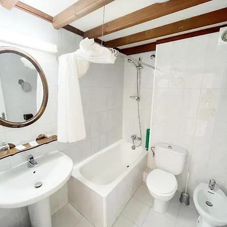 Hostal D'En Perris ゲストハウス *